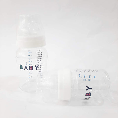 Dotted Feeder Cover With Bottles