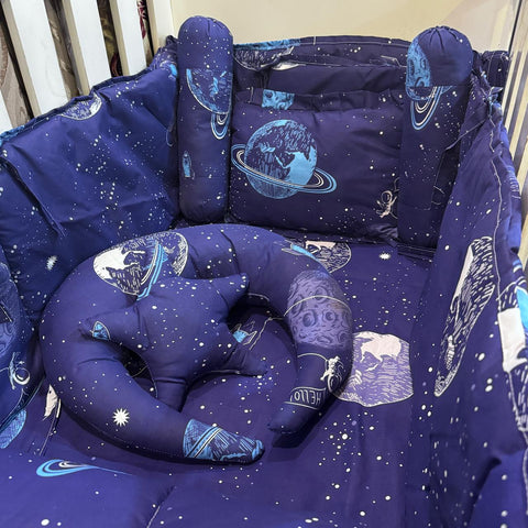 8 Pieces Cot Bedding Set - Navy Blue - Planets