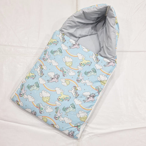 Hooded Carry Nest - Vol 08-25 - Sky - Unicorn