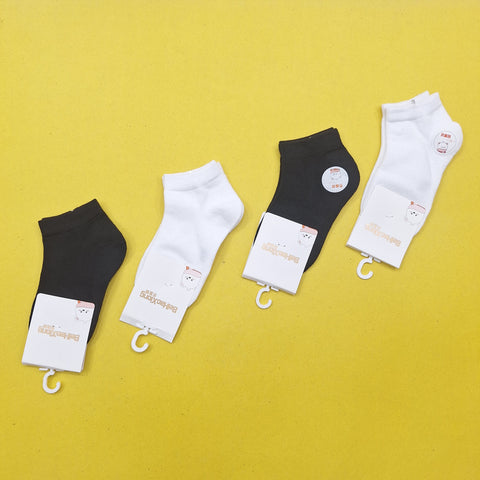 Pair of 4 Ankle Socks - Black & White