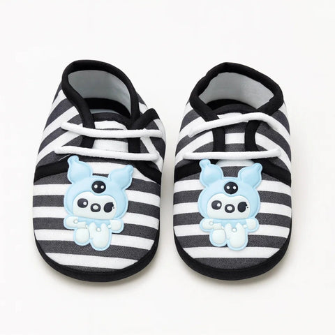 Xiao - Booties - Charcoal - Lines & Character