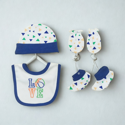 4 Pieces Cap Set