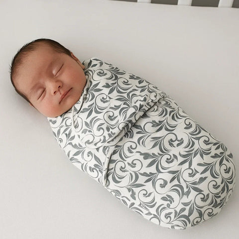 Aifeier - Plush Swaddle Wrap - Grey Leaves