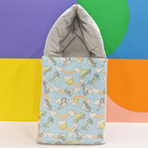 Hooded Carry Nest - Vol 08-25 - Sky - Unicorn