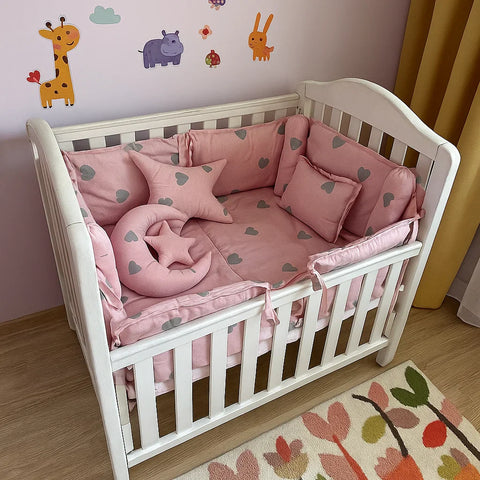8 Pieces Cot Bedding Set - Pink - Hearts
