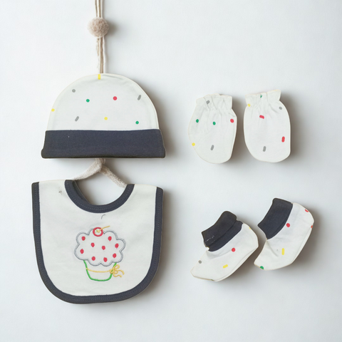 4 Pieces Cap Set