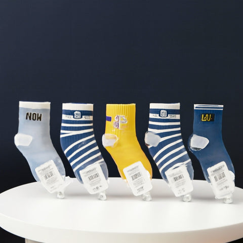 Pair of 5 Socks - Size 4-8 - Theme 1